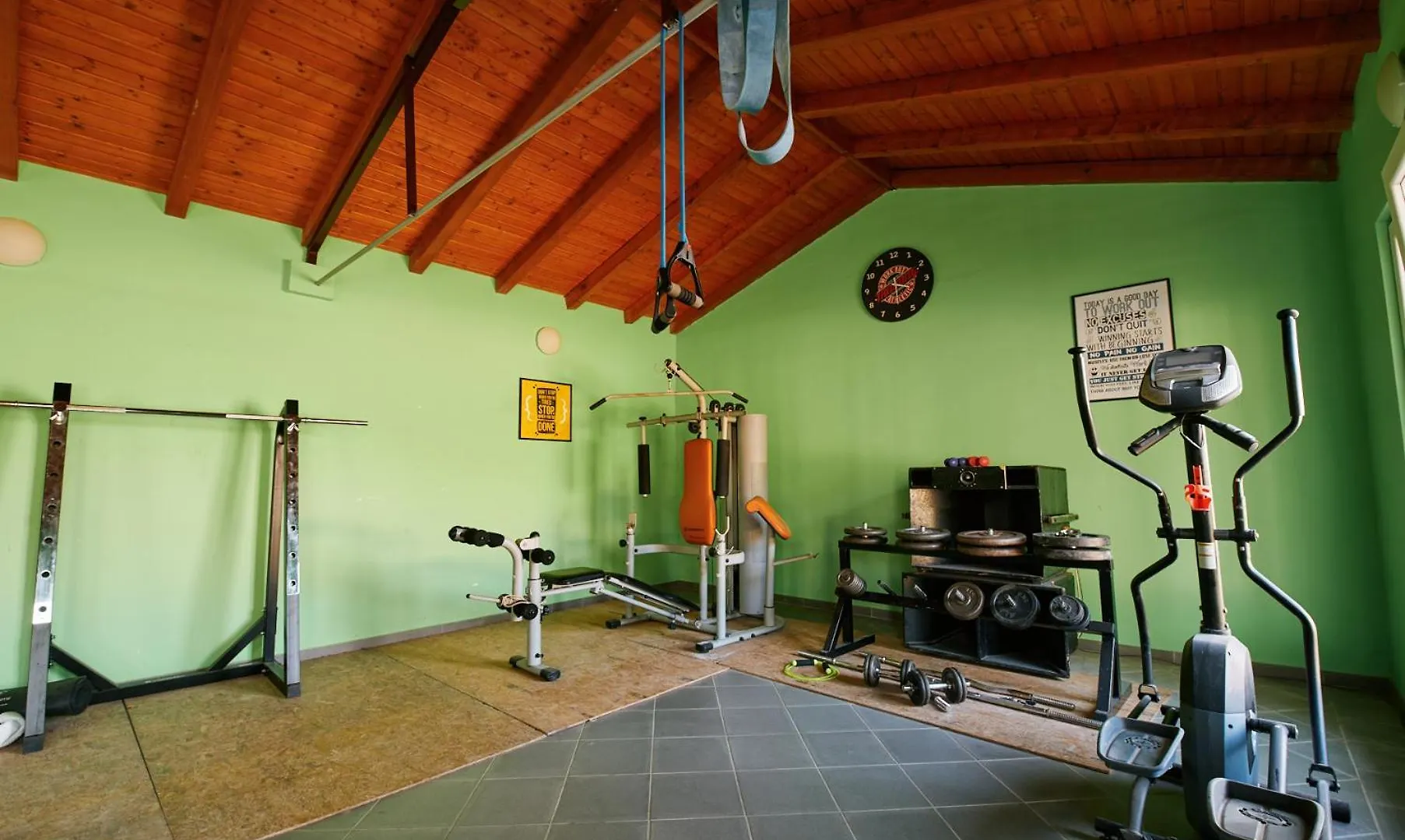 Stunning Villa For 10 People With Large Heated Pool-50M2, Jacuzzi And Gym - By Ta Leut Agency Privlaka
