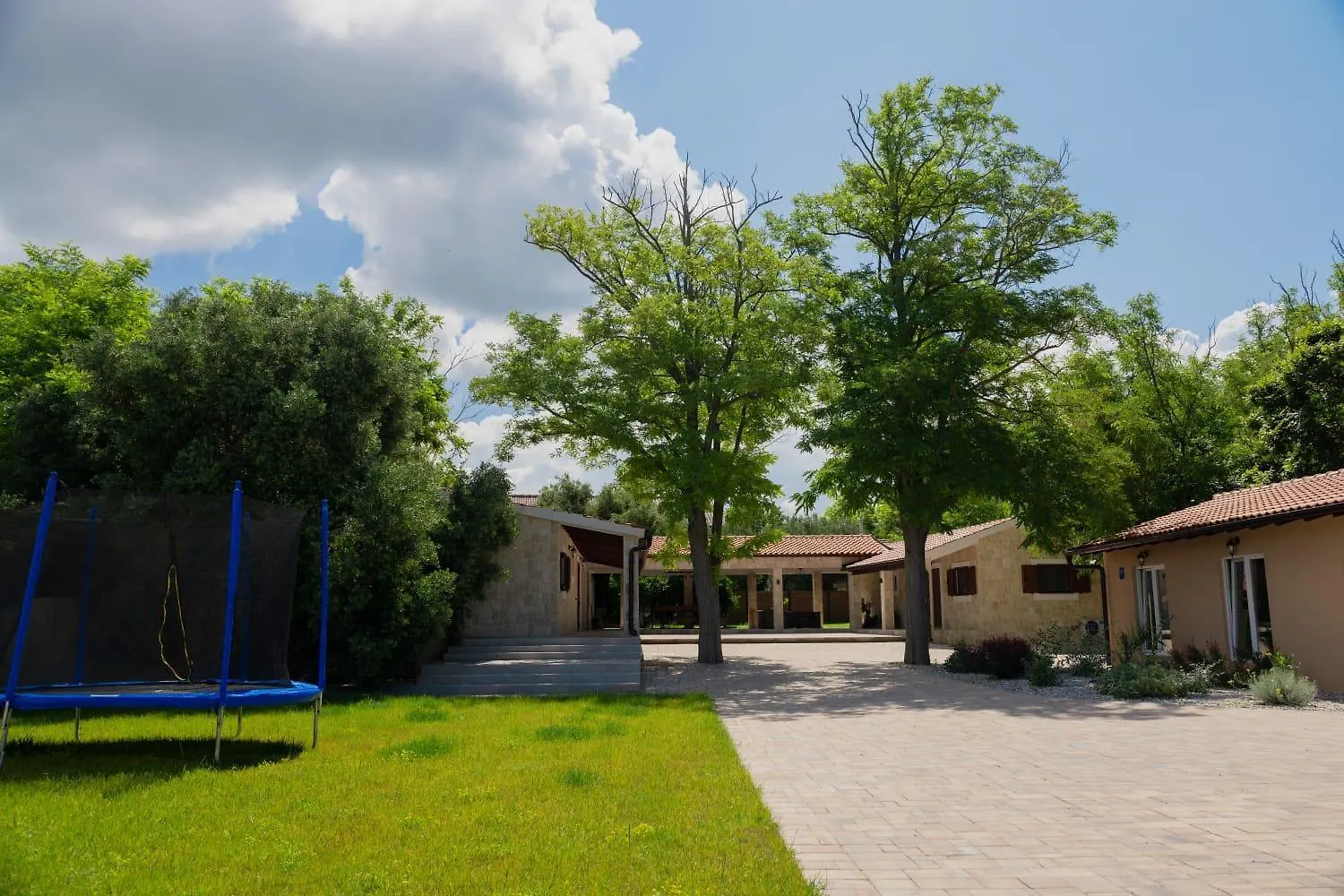 Stunning Villa For 10 People With Large Heated Pool-50M2, Jacuzzi And Gym - By Ta Leut Agency Privlaka  0*, Privlaka (Zadar)